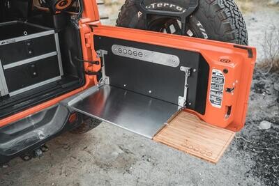 GOOSE GEAR - JEEP WRANGLER 2018-PRESENT JL / JLU - GOOSE GEAR TAILGATE TABLE