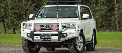 ARB - Front Summit Winch Bumper (16-20 Land Cruiser 200 Series USA)