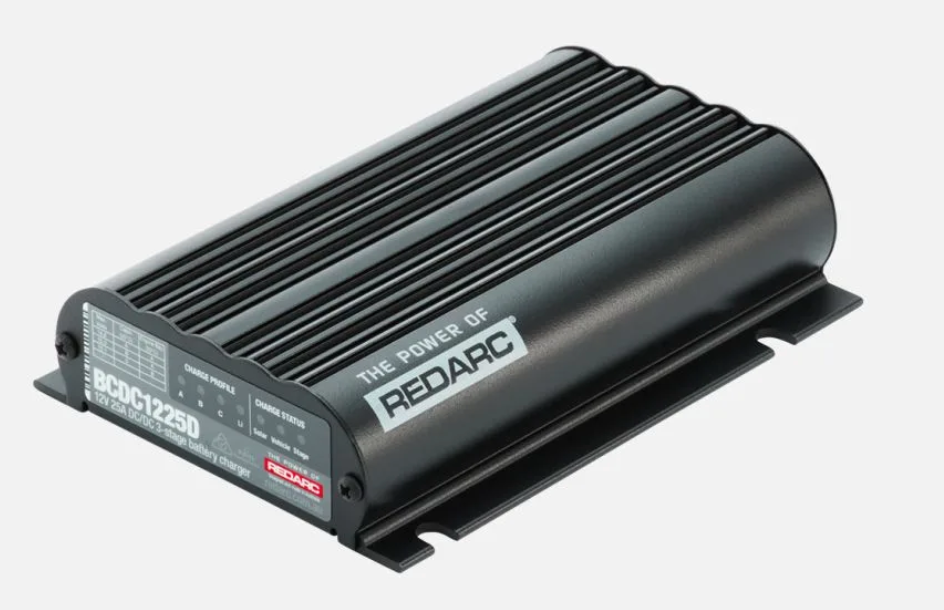 REDARC - DUAL INPUT 25A IN-VEHICLE DC BATTERY CHARGER