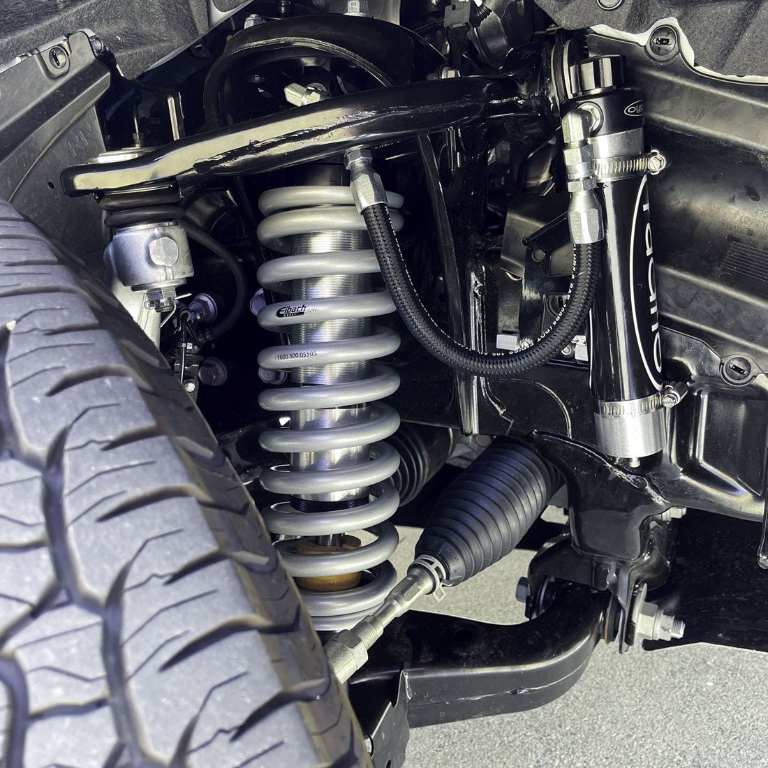 Radflo - OE Replacement 2.5 Front Coilover Kit w/ Remote Reservoirs Toyota Tacoma 2024+