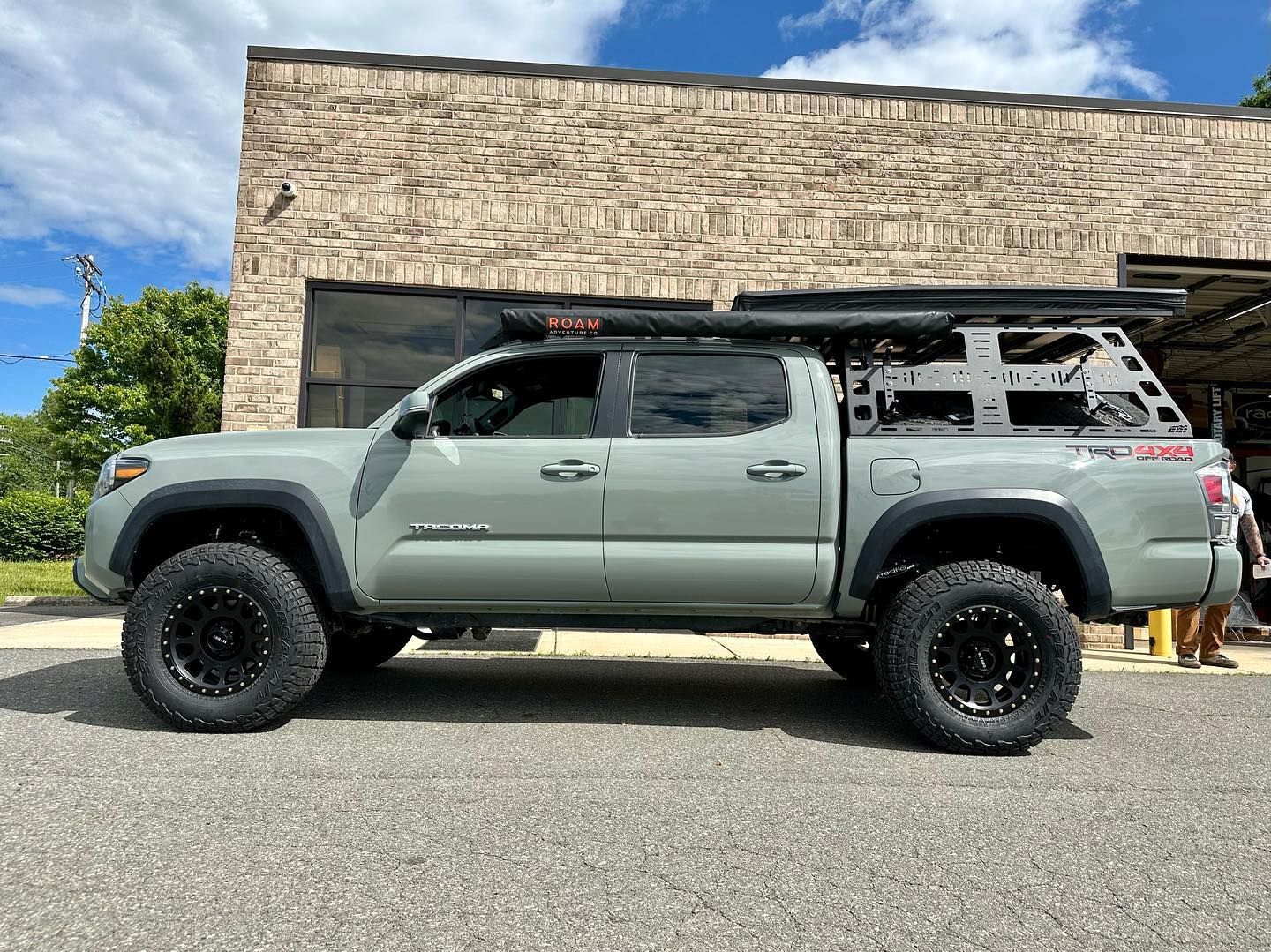 Apex Overland ADVENTURER Suspension Package with Radflo Suspension - Tacoma  (05-23)