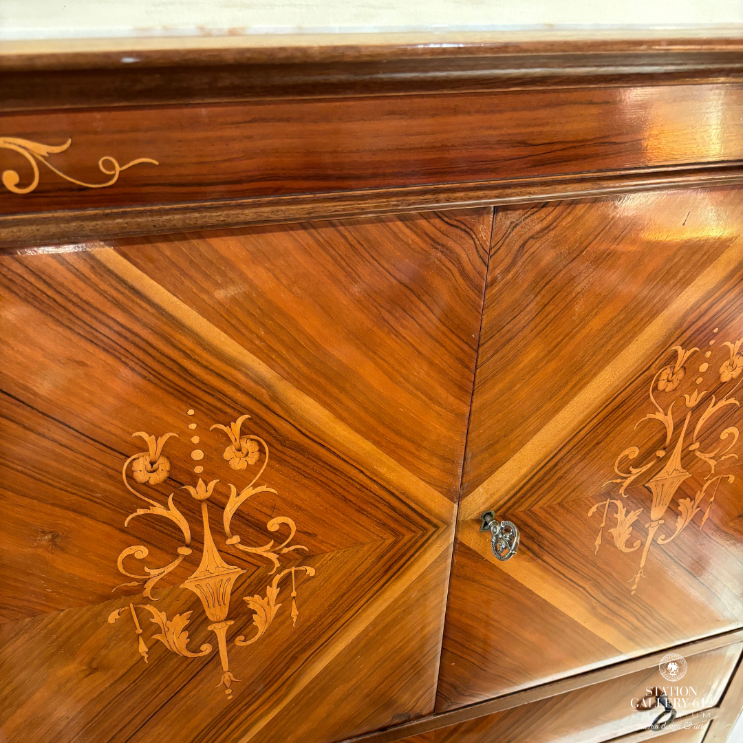 Secretaire intarsiata