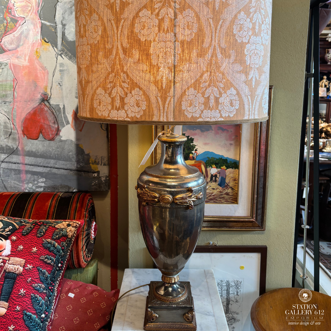 Lampada con cappello in tessuto materasso