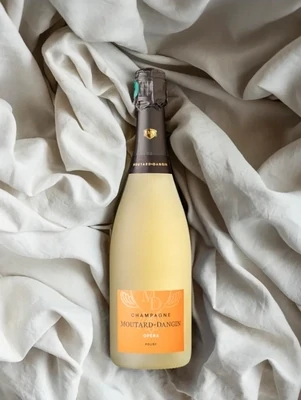 Champagne Moutard Dangin
Cuvée Opéra
Blanc - N.M - 75cl