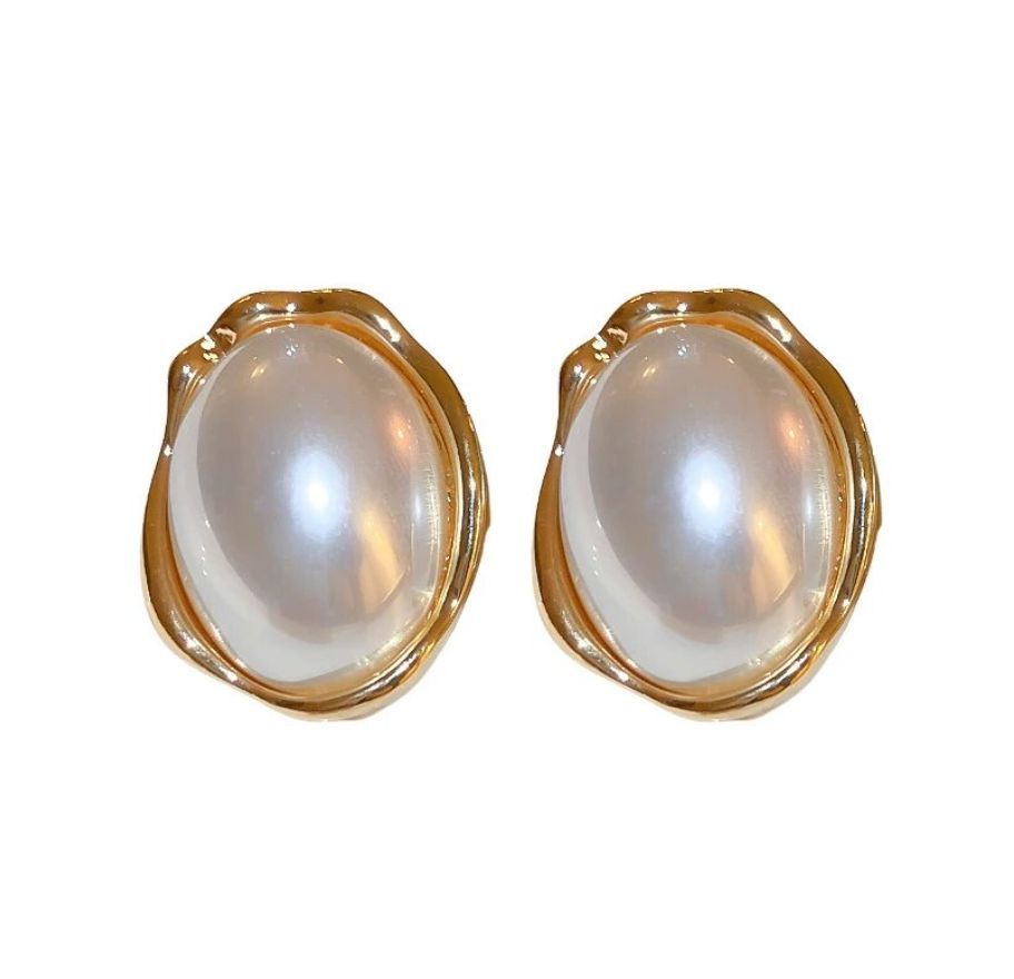 Rose Ellipse Pearl Earrings - Fluid Design Timeless Elegance