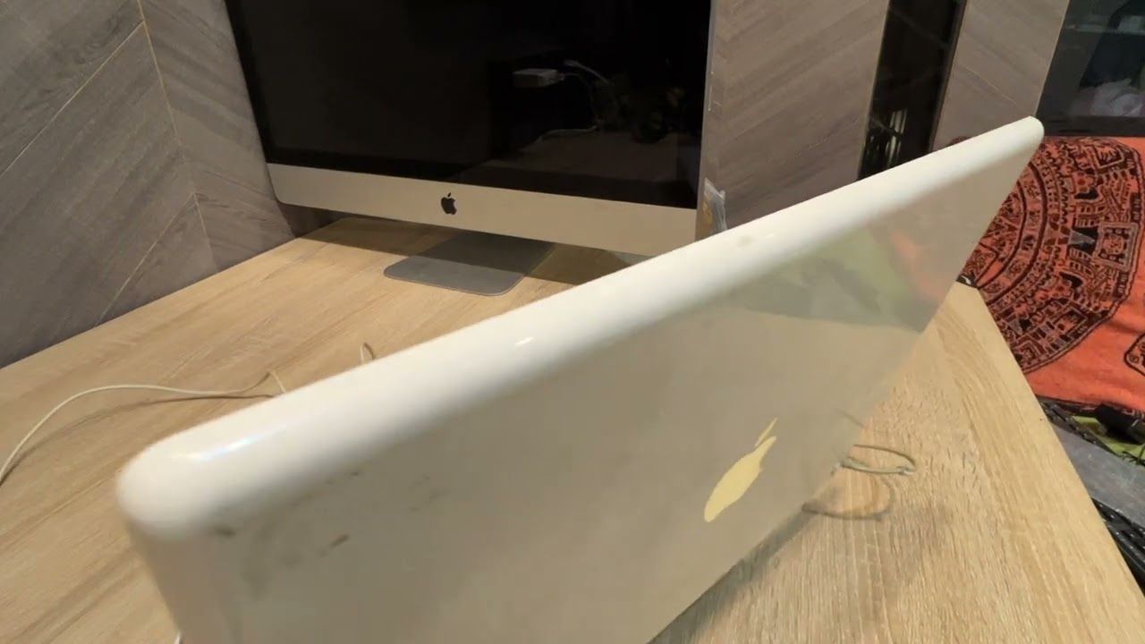 Apple Macbook 2009 A1181