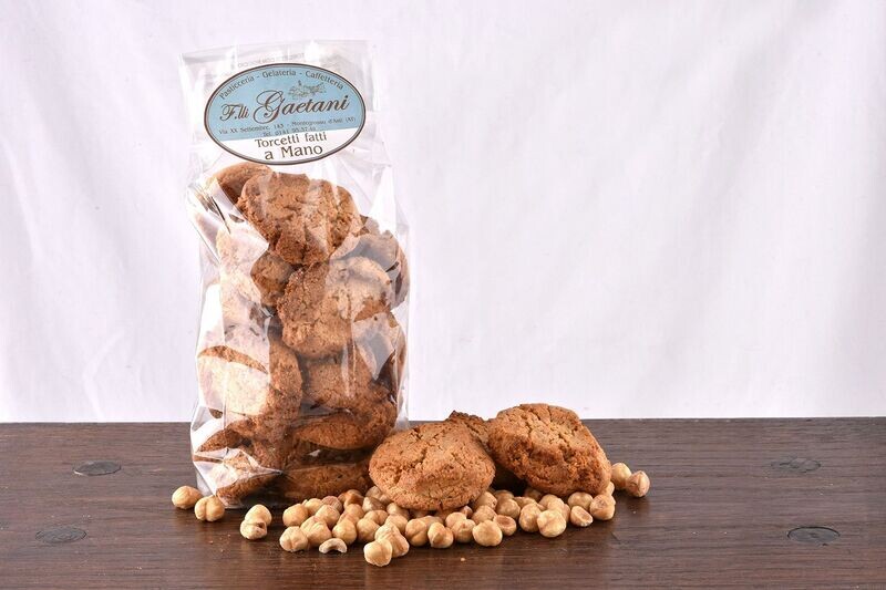 Torcetti alla nocciola