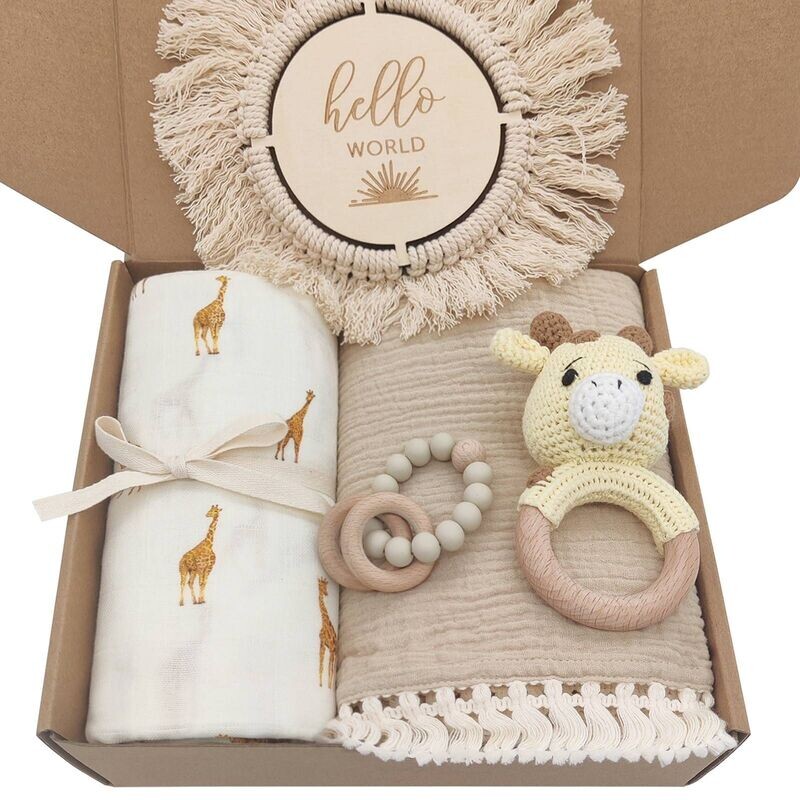 newborn set ( giraffe)