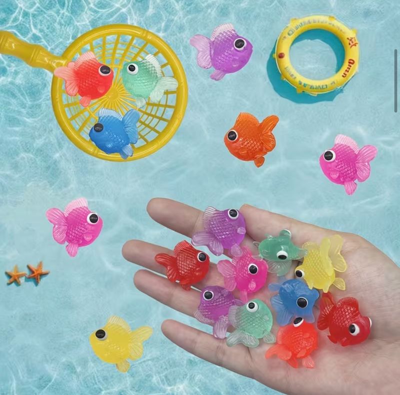 14 pcs goldfish +1 net water toy set | مجموعة ألعاب مائية مكونة من 14 سمكة ذهبية + شبكة واحدة 14 pcs goldfish +1 net water toy set | مجموعة ألعاب مائية مكونة من 14 سمكة ذهبية + شبكة واحدة