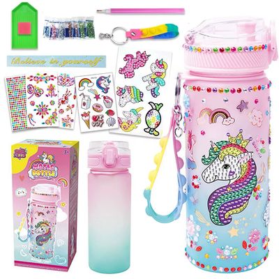 مطارة ماء يونيكورن للأطفال للتزيين بالكريستال والملصقات – | DIY Unicorn Crystal Water Bottle for Kids – 600ml Decorate Your Own Bottle with Stickers & Gems عمل يدوي مطارة ماء يونيكورن للأطفال للتزيين بالكريستال والملصقات – | DIY Unicorn Crystal Water Bottle for Kids – 600ml Decorate Your Own Bottle with Stickers & Gems عمل يدوي