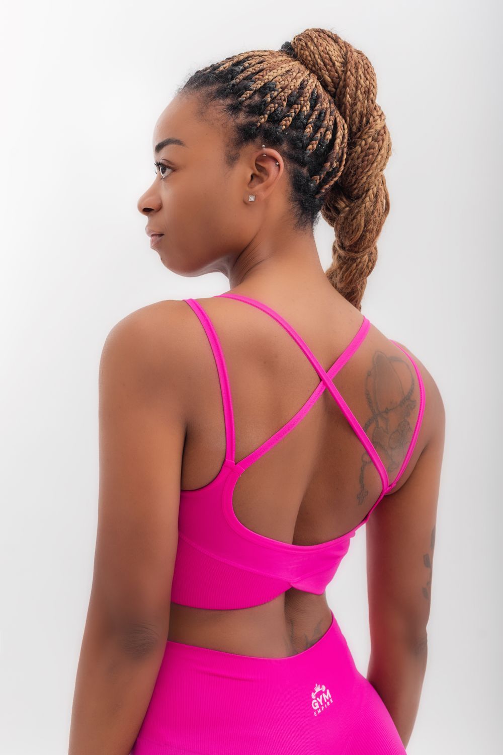 Introducing the Empire Glamor Collection, our best-selling women&#39;s gym  pink set.