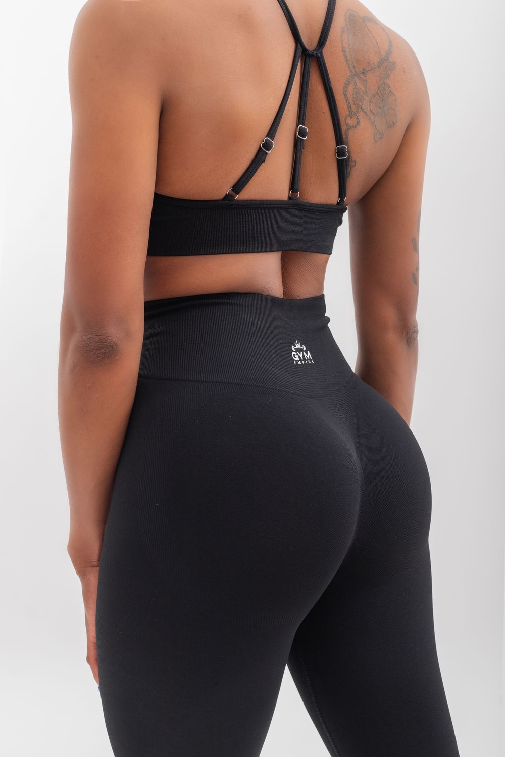 Introducing the Empire Glamor Collection BLACK our best-selling Experience second-skin  leggings comfort made from lightweight seamless fabric