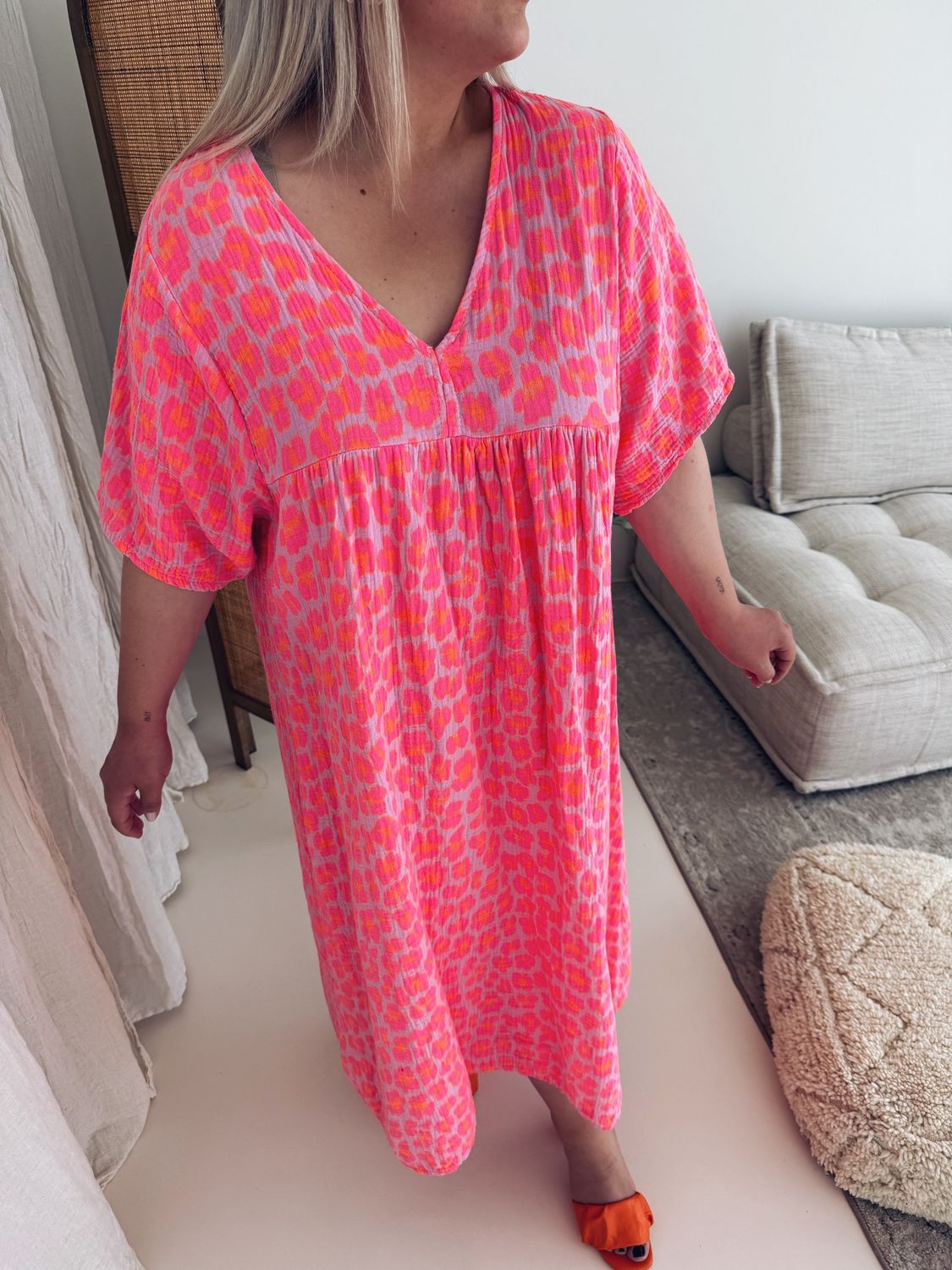 Lieke Jurk Leopard Fuchsia Fluo