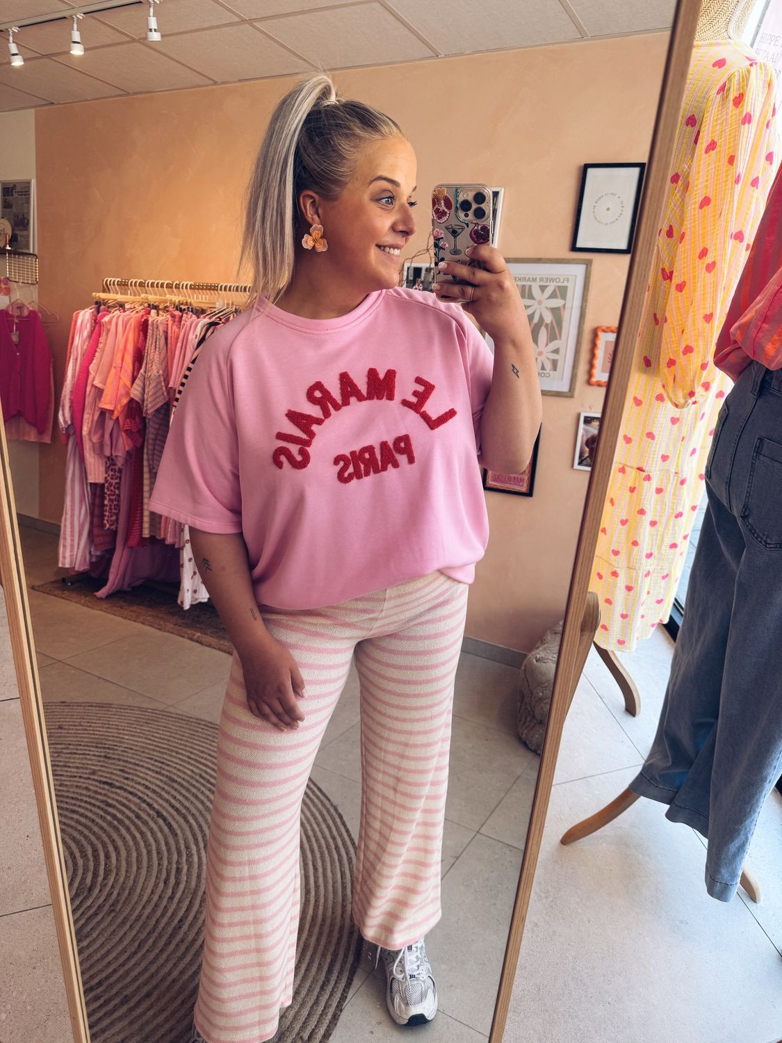 Top Le Marais Paris Fuchsia