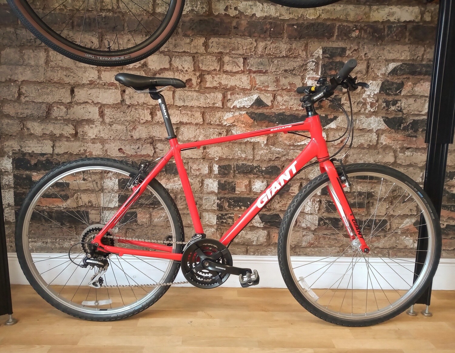 Reconditioned Giant Escape 3 Hybrid Bike / Large
