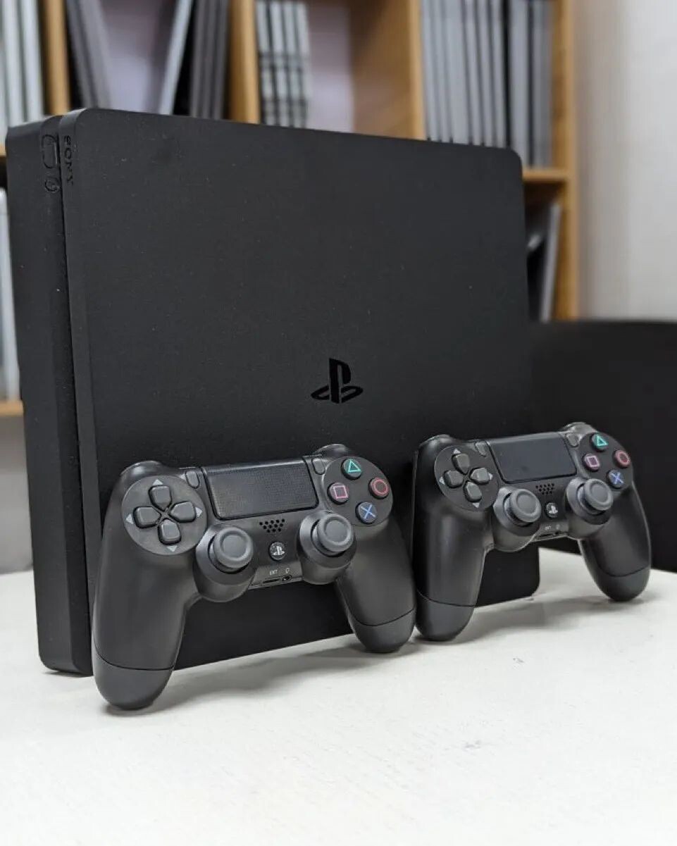 PS4 SLIM 500 GB