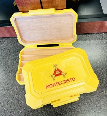 Montecristo Premium Cigar Case