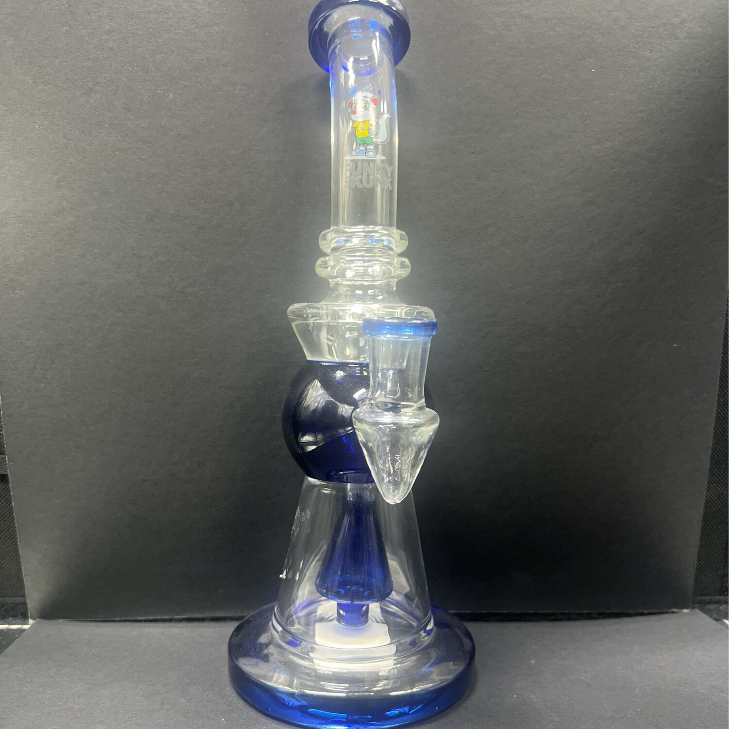 Funky Skunk Hourglass Waterpipe