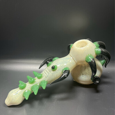 10" Smoking Glass Hand Pipe- Monster Claw Design