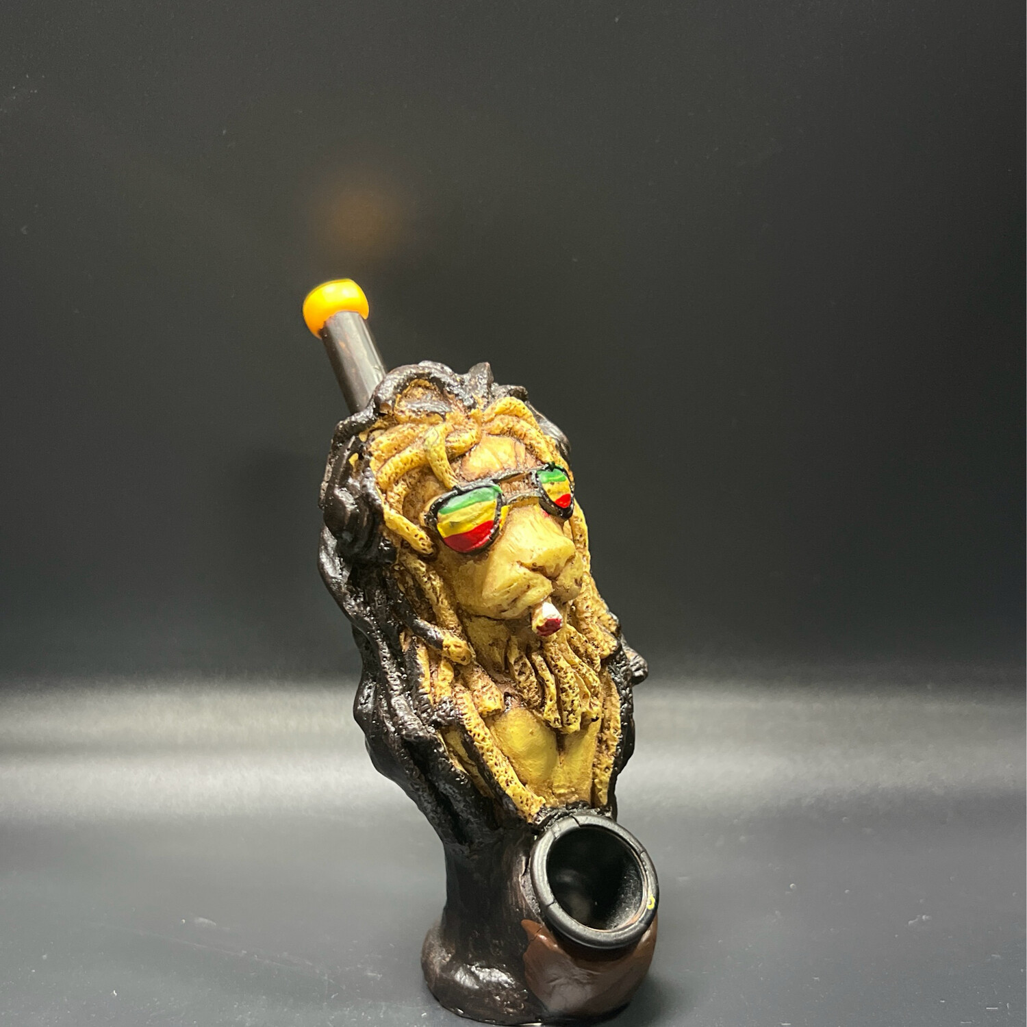 Smoking Wood Pipe - Rasta Lion