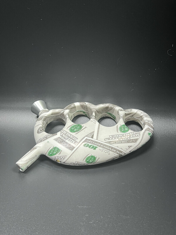 5.5&quot; Plastic Hand Pipe Brass Knuckles Design