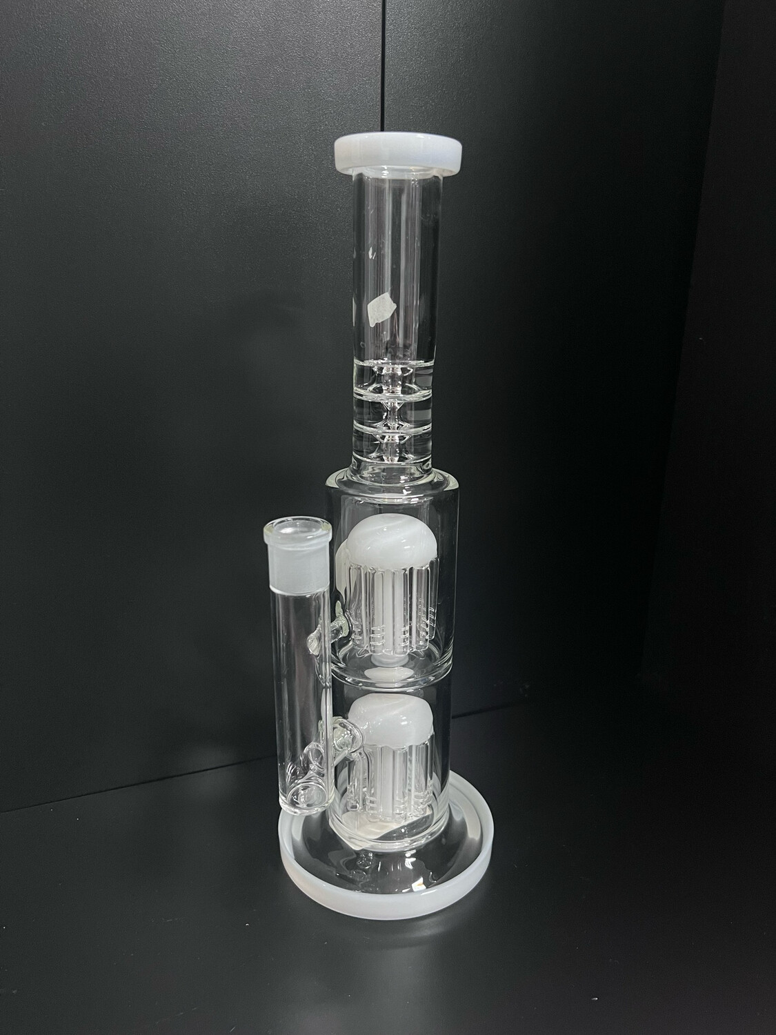 White Trimmed Waterpipe