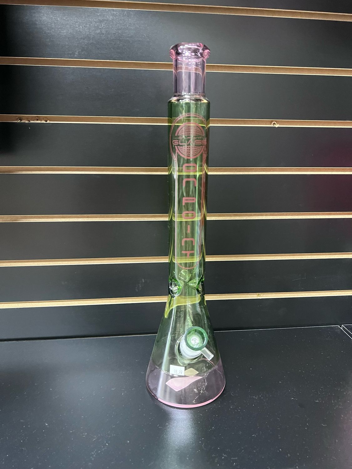 On Point Beaker Waterpipe, Colour: Green &amp; Pink