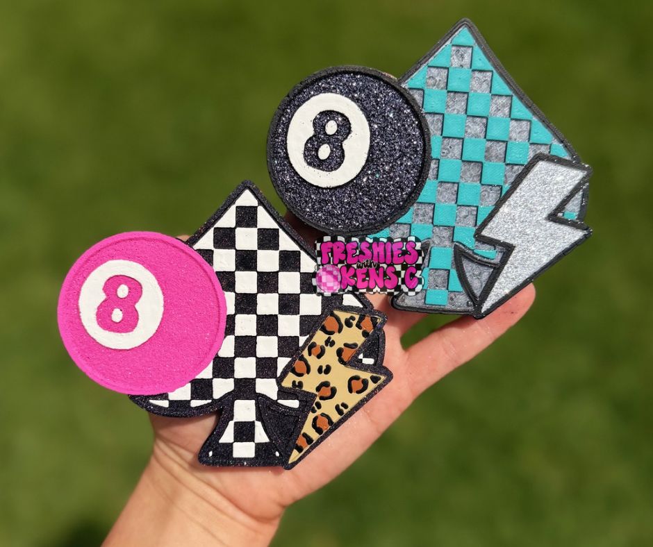 8 Ball Spade