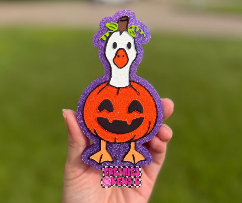 Pumpkin Goose