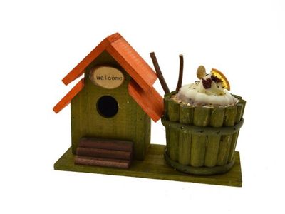 Vogelhuisje met vogeltaart