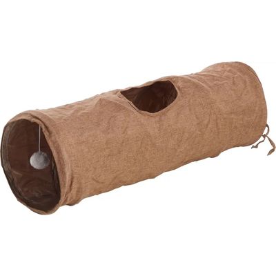 Terri Tunnel met bal Bruin