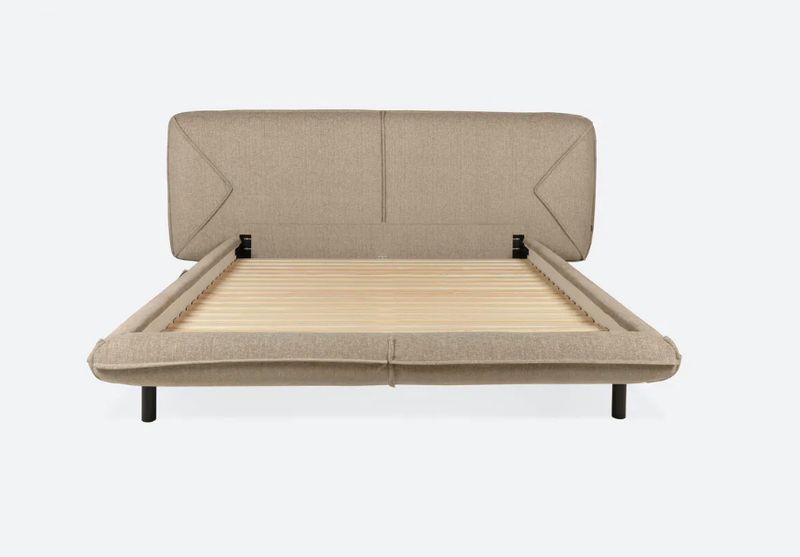 Arrondi queen bed
