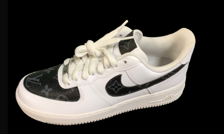 Nike Custom Blk LV sz 7.5
