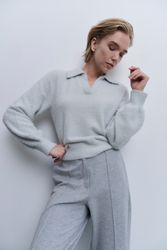 Yaya Fluffy polo sweater met klassieke kraag en V-hals
