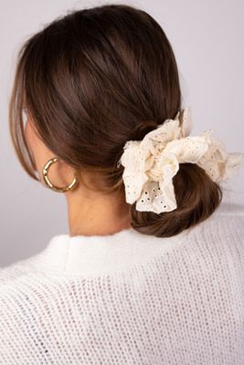 My Jewellery Hairscrunchie embroidery Ecru