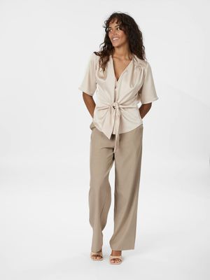 Neo Noir satijn blouse met strik  Casadia  Beige
