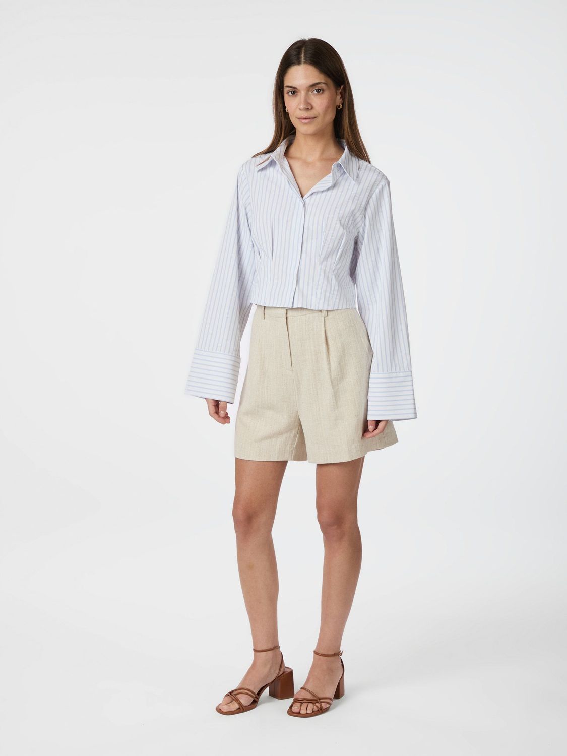 Neo Noir Sega Ramie Shorts Beige