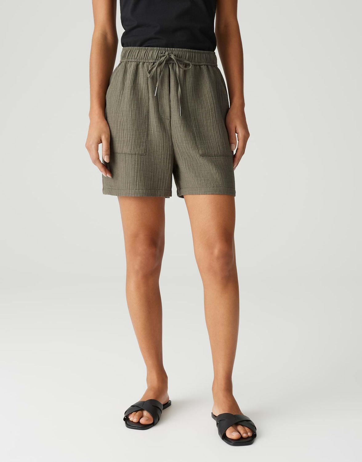 Opus Melane shorts Groen