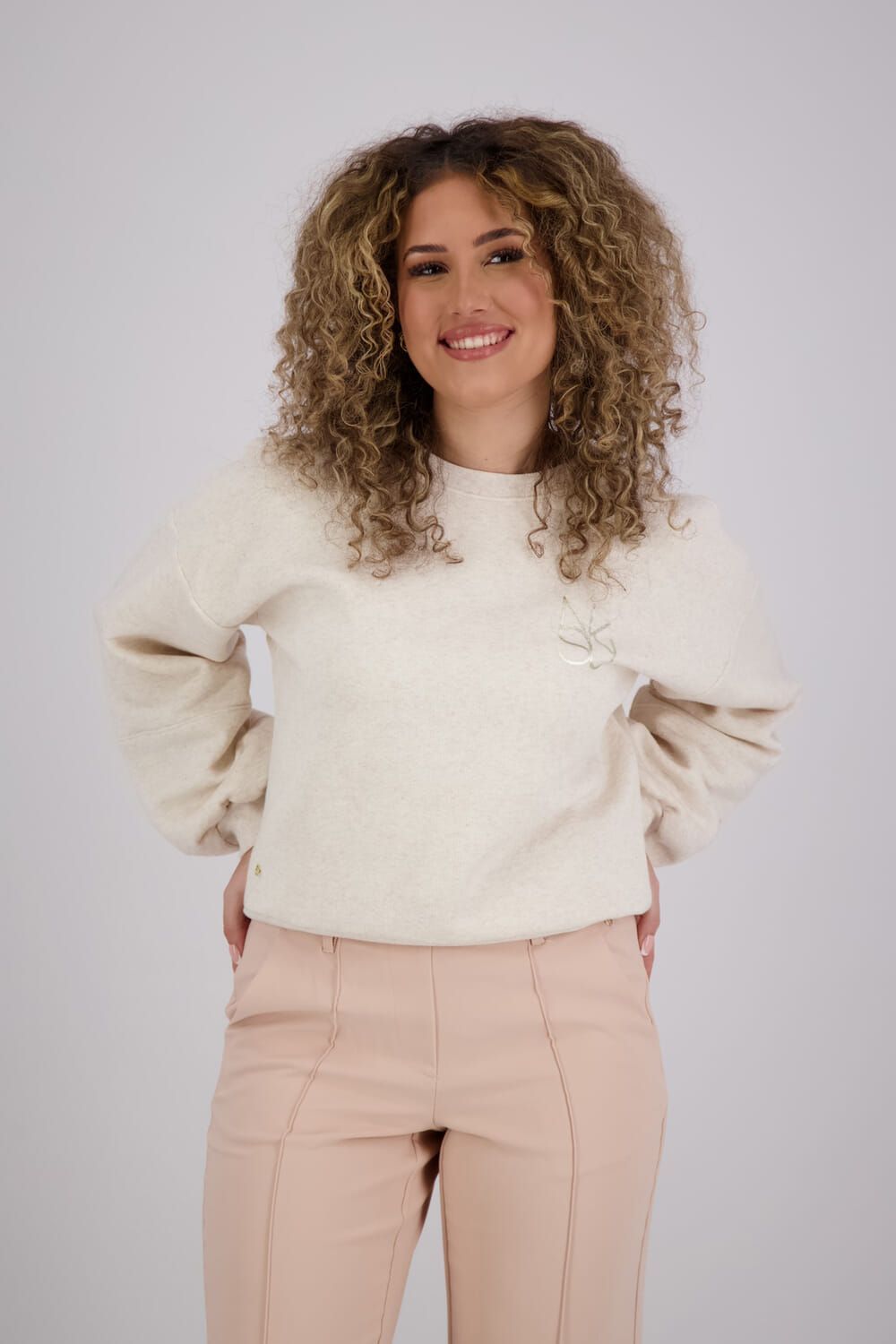 Nukus sweater amadora sand melange