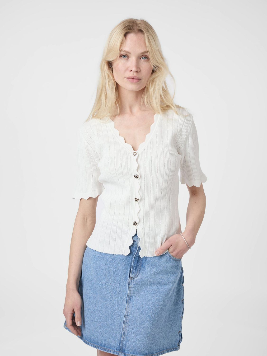 Neo Noir Larifa Stitch Knit tee Ecru