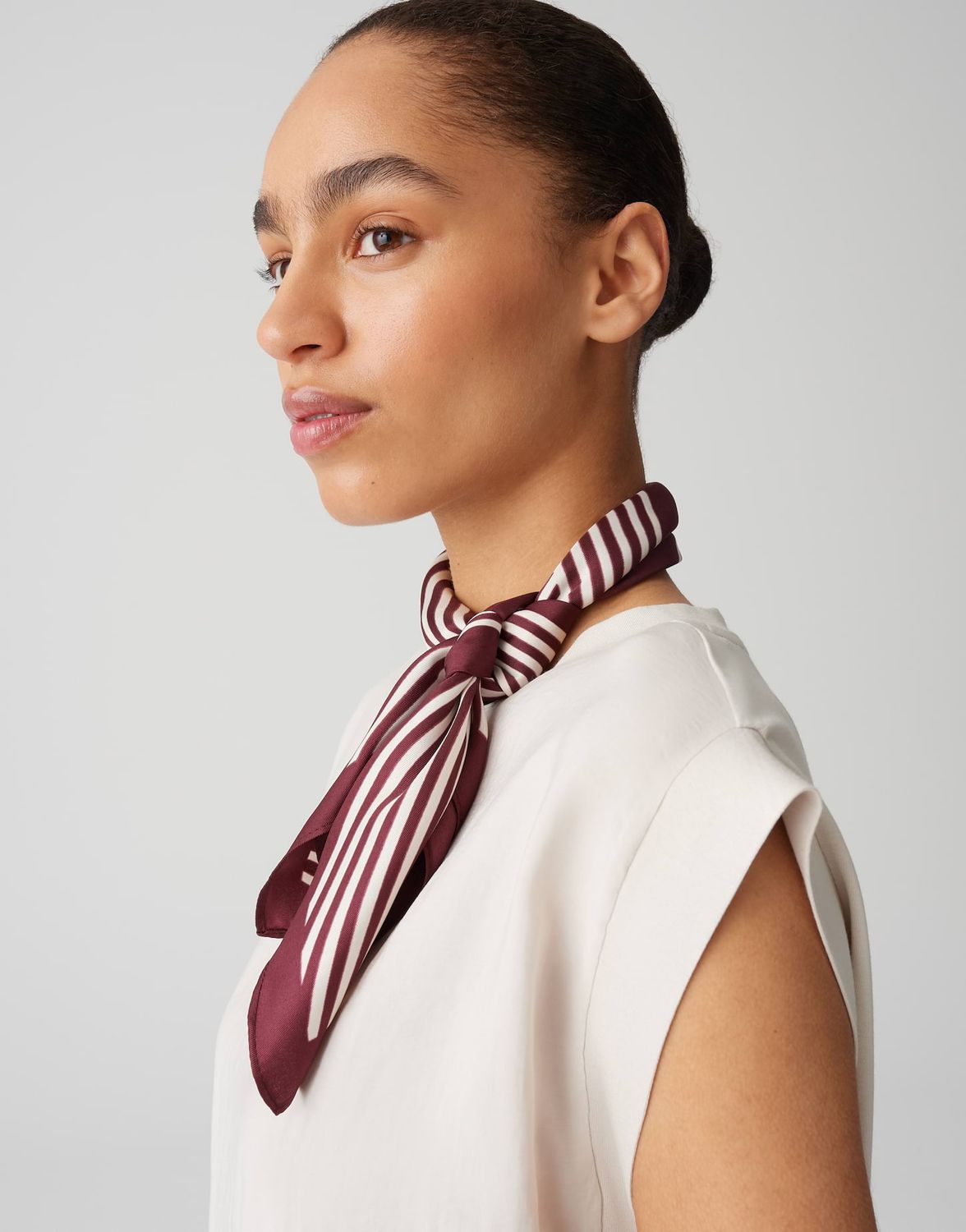 Opus Adilly sjaal Rood