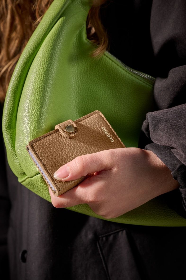 Secrid Miniwallet Pebble Cappuccino Beige