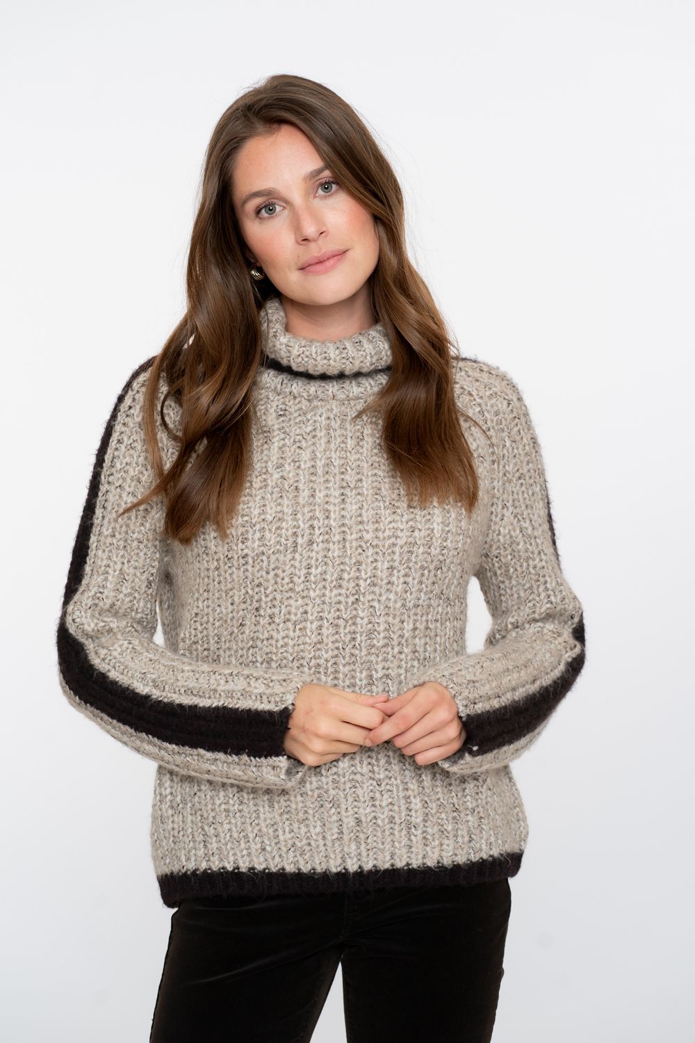 Geisha Pullover met zwarte streep beige
