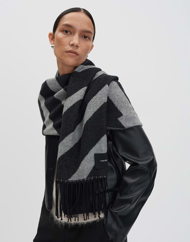 Someday Blenie scarf Zwart