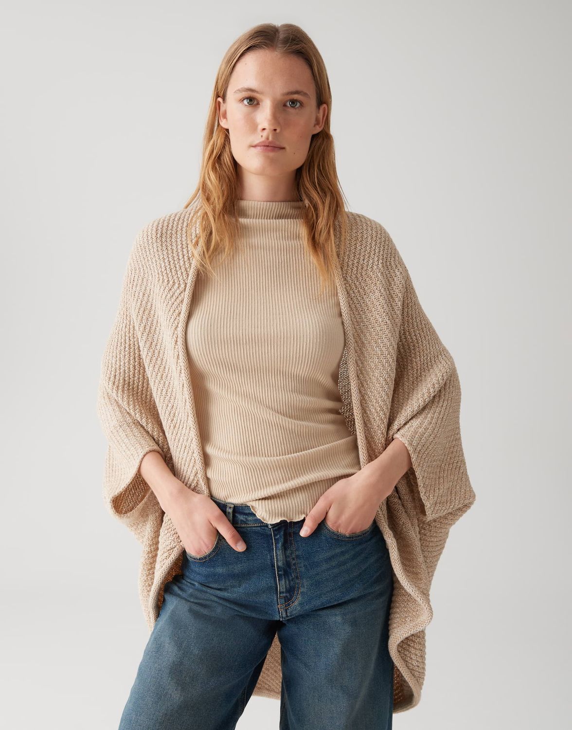 Opus Amaryllis gebreide cape beige