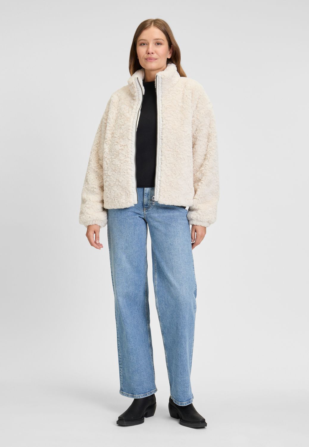 Covered ladies jacket beige
