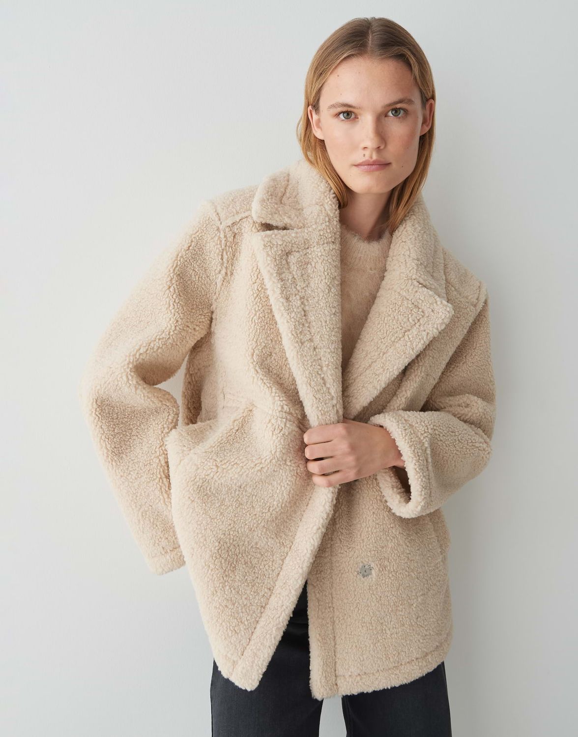Opus Henola Beige
