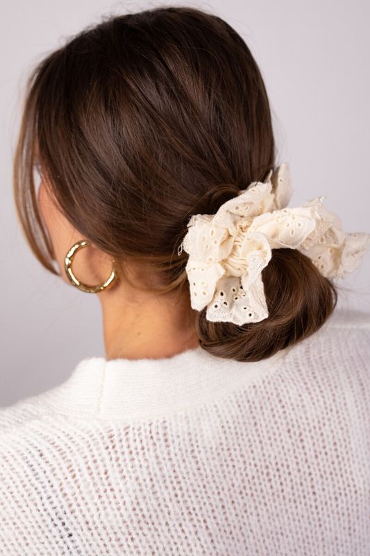 My Jewellery Hairscrunchie embroidery Ecru
