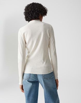 Opus Suhanna curly Ecru