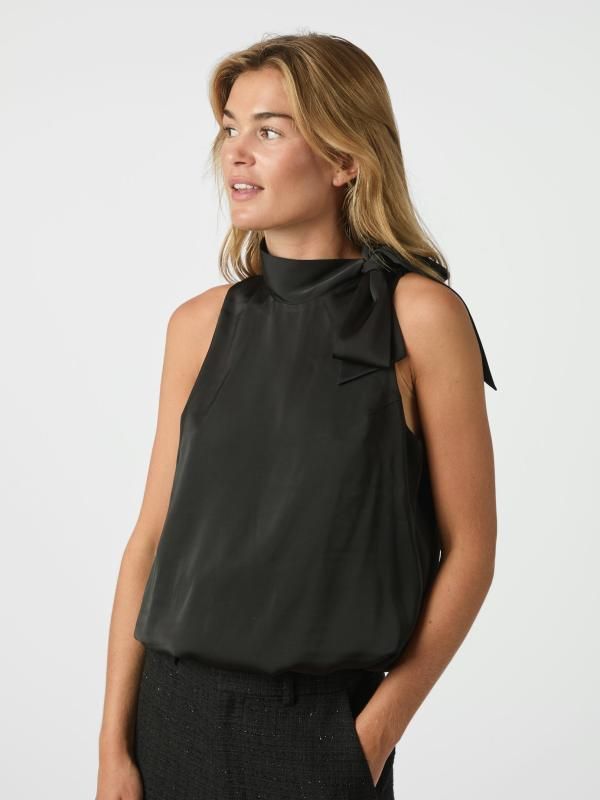 Neo Noir Veda Drapy Satin Top Zwart